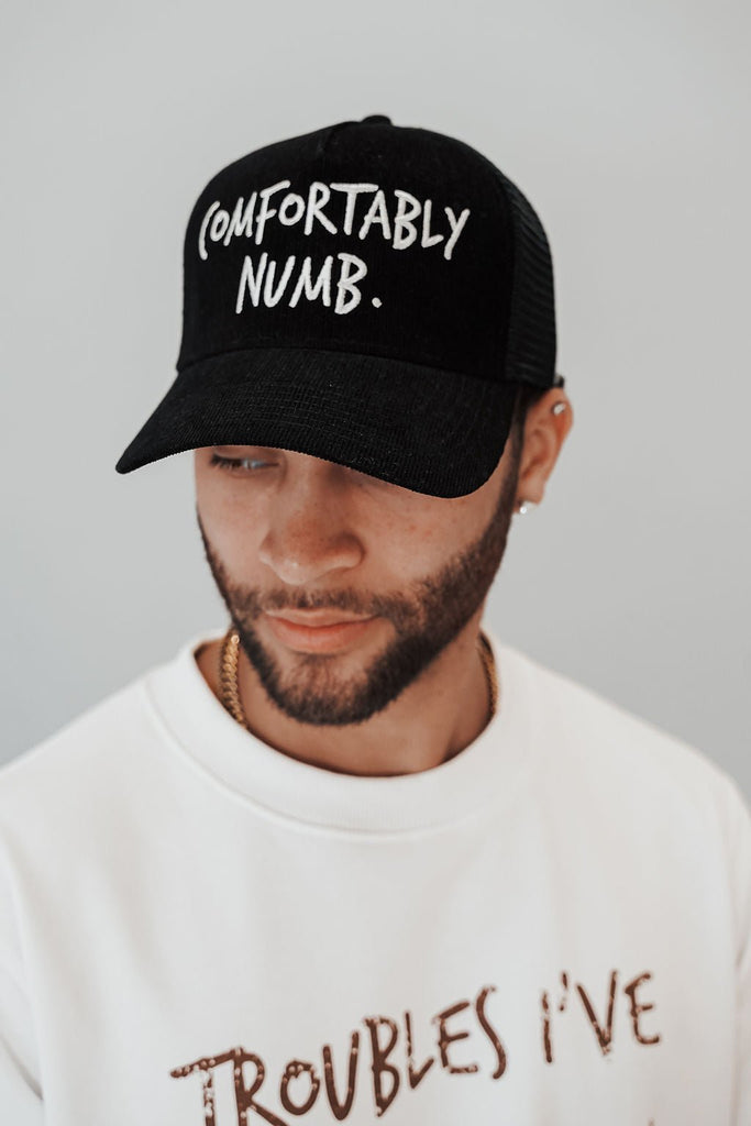 COMFORTABLY NUMB - Midnight Trucker Hat - Worn & Haggard